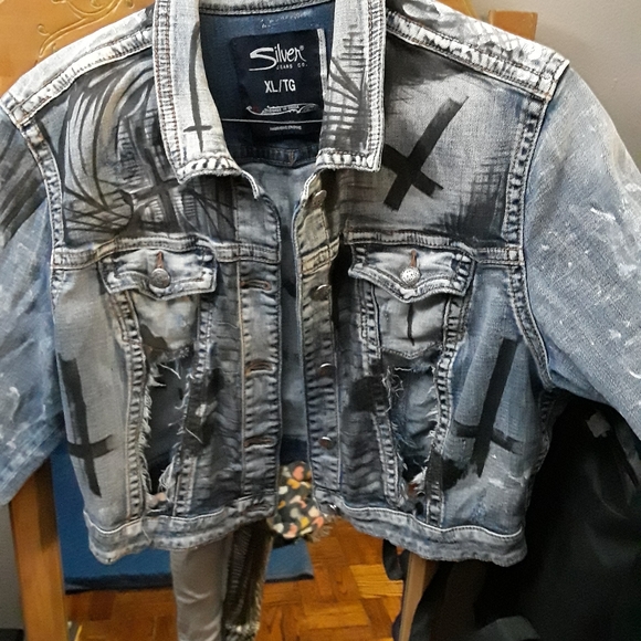 Painted jean jacket inverted crosses - Picture 2 of 2